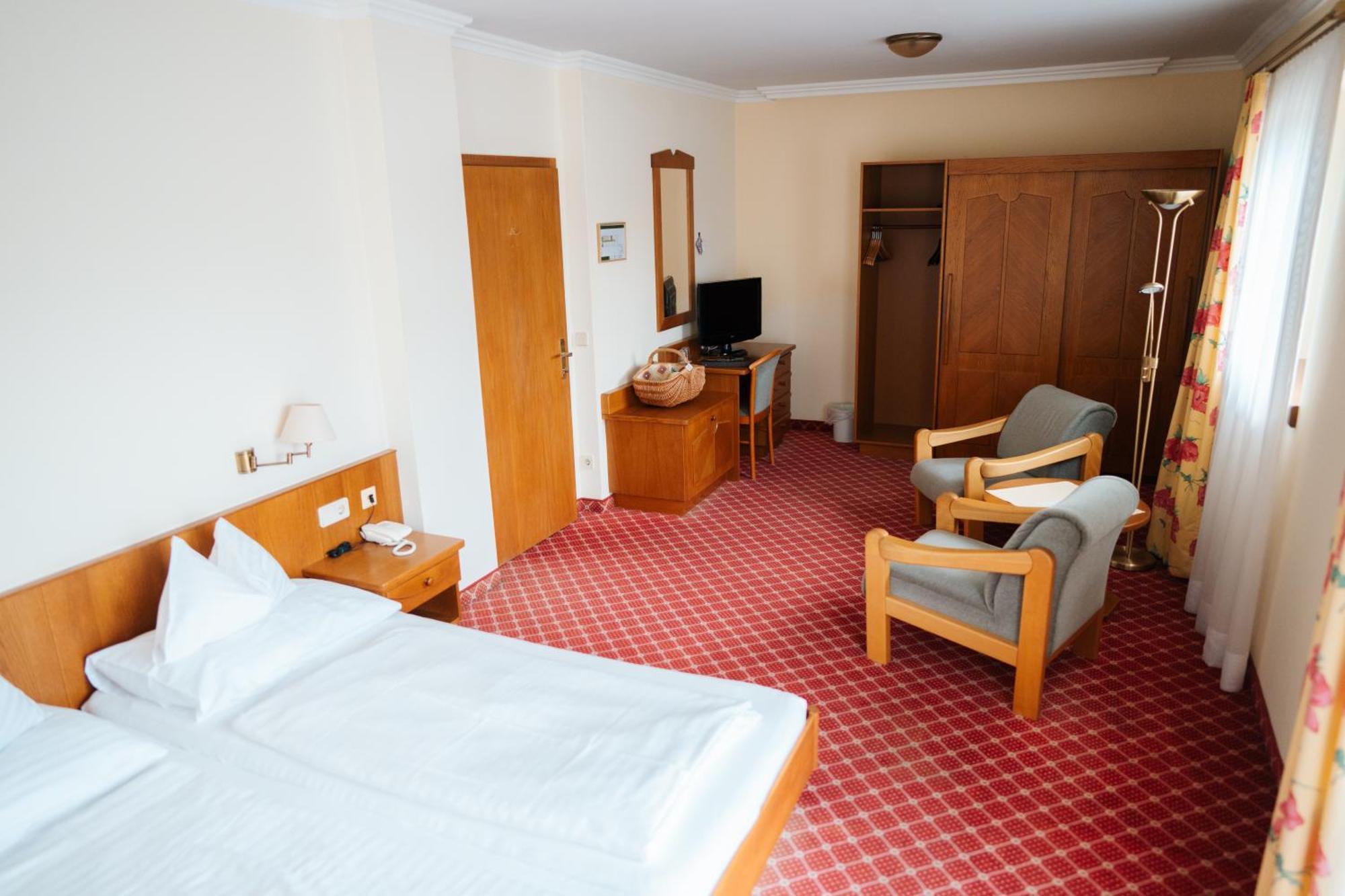 Seehotel Ressmann Drobollach am Faakersee Buitenkant foto