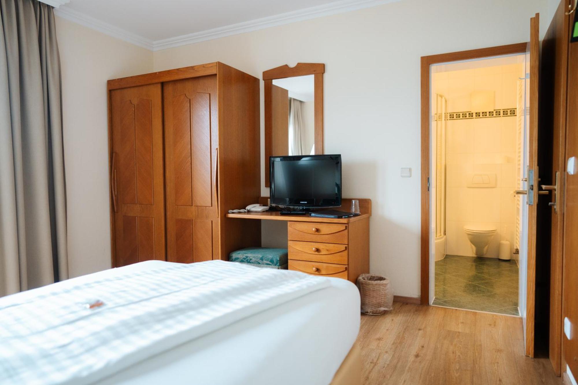Seehotel Ressmann Drobollach am Faakersee Buitenkant foto