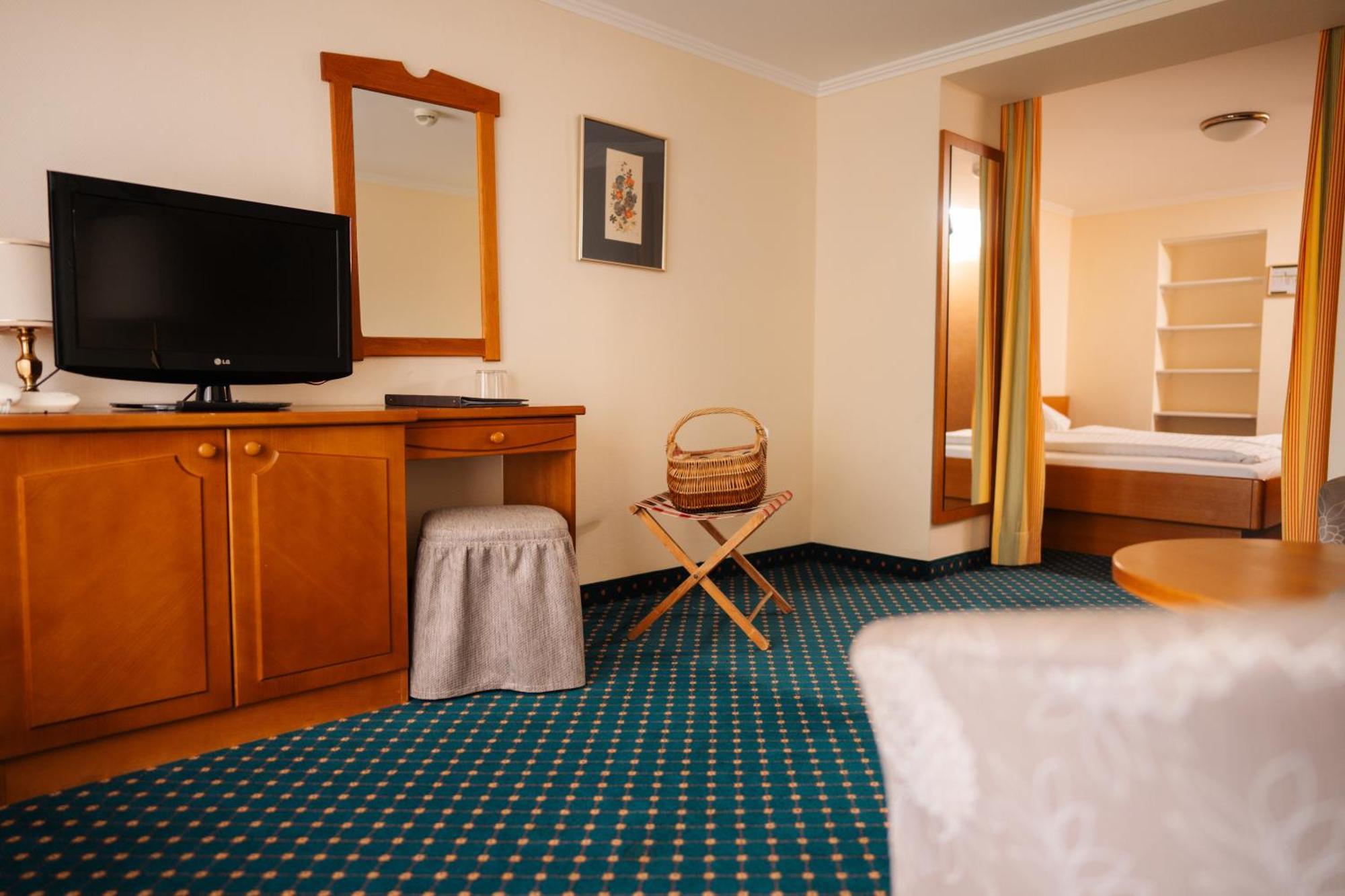 Seehotel Ressmann Drobollach am Faakersee Buitenkant foto