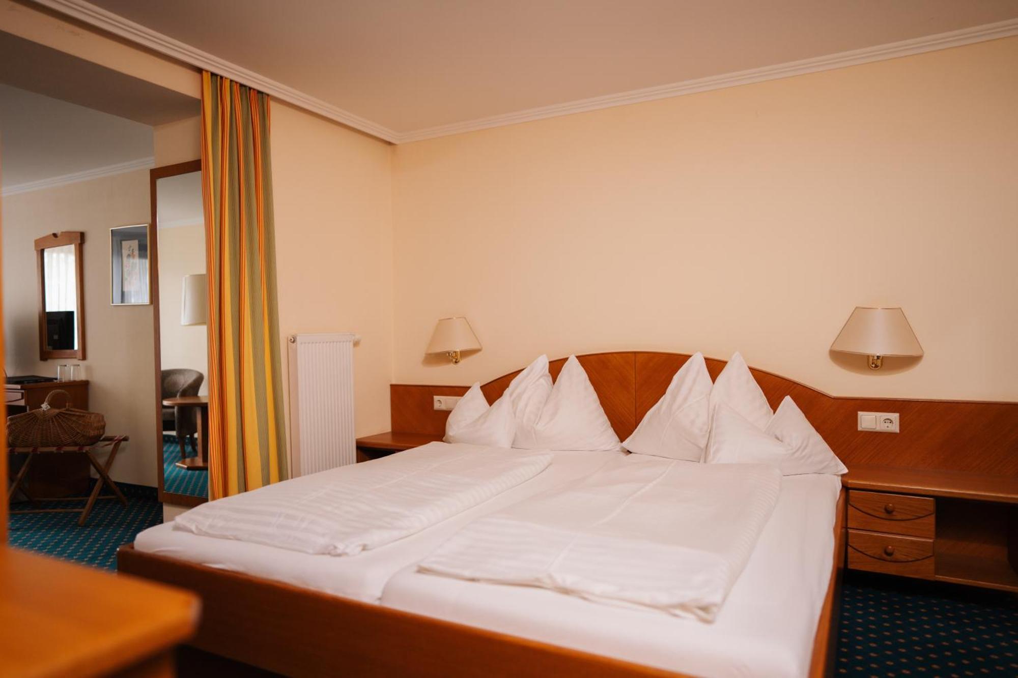 Seehotel Ressmann Drobollach am Faakersee Buitenkant foto